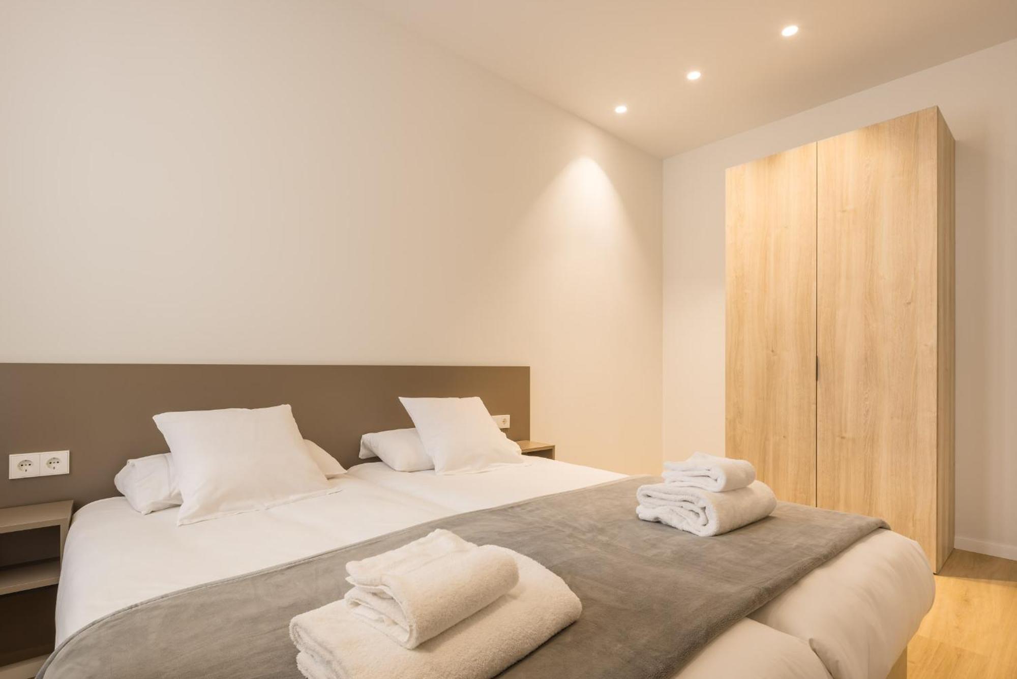 فالنسيا Mon Suites Jardin De Ayora الغرفة الصورة
