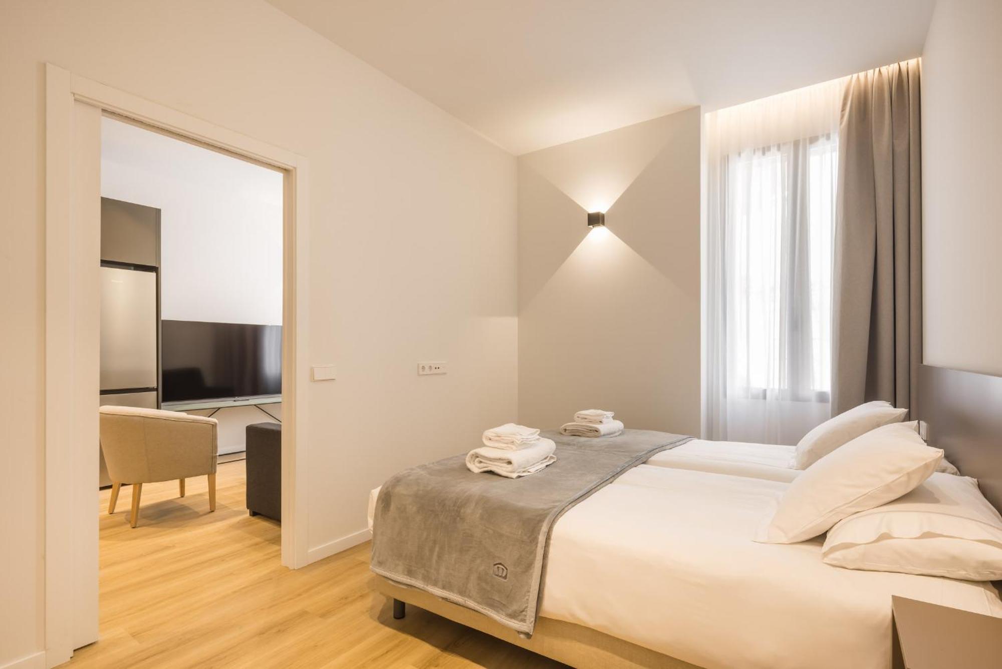 فالنسيا Mon Suites Jardin De Ayora الغرفة الصورة