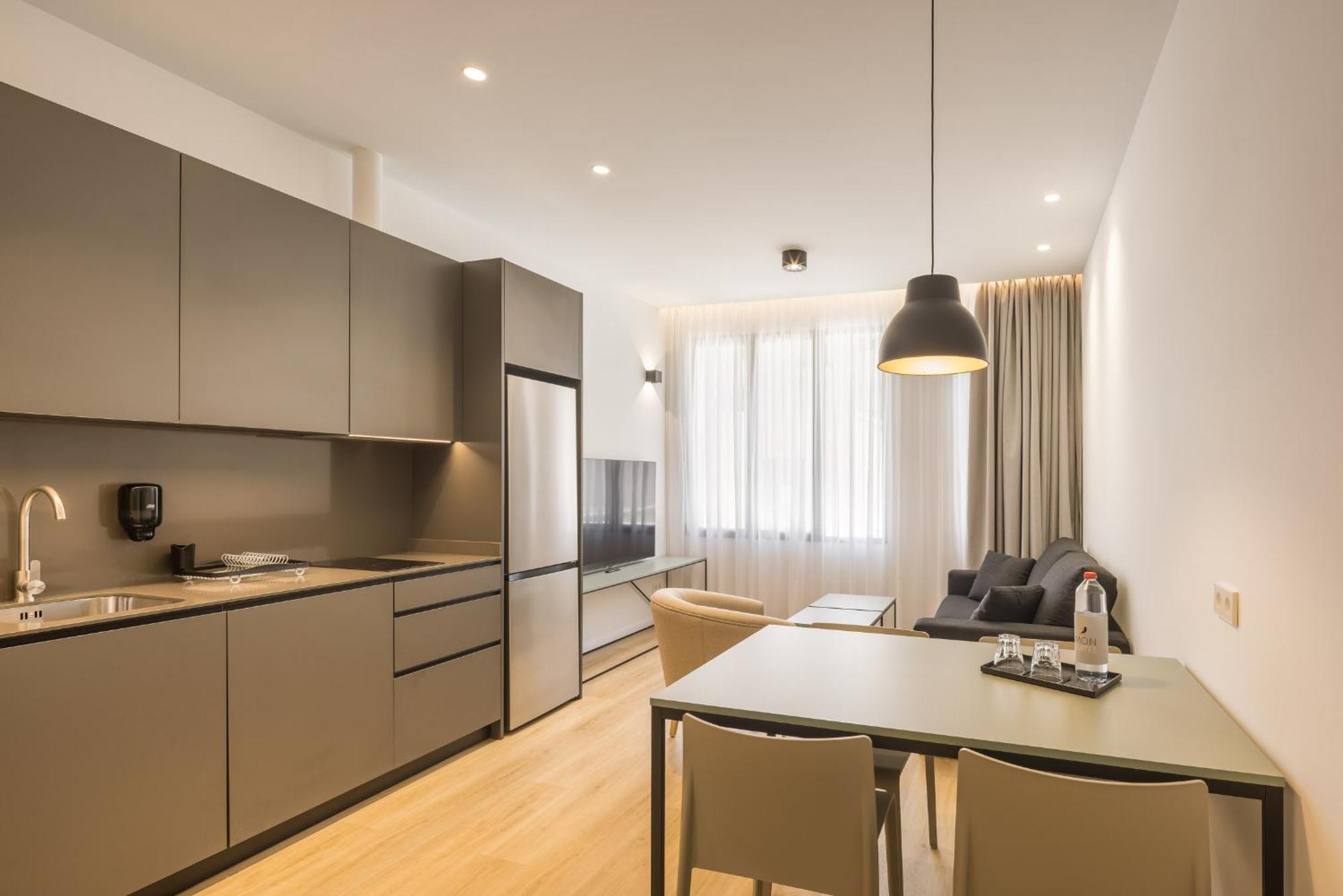 فالنسيا Mon Suites Jardin De Ayora الغرفة الصورة