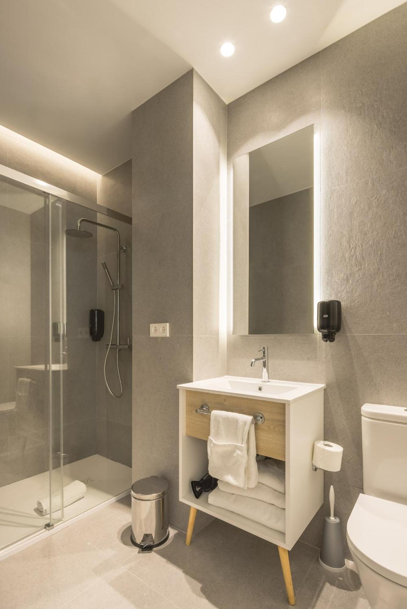 فالنسيا Mon Suites Jardin De Ayora الغرفة الصورة