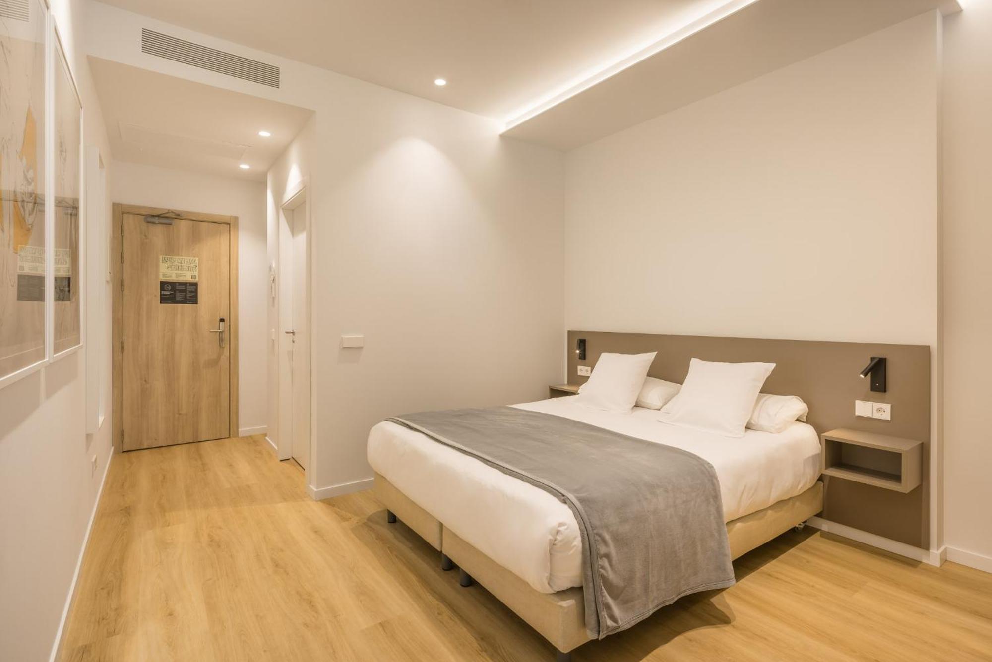 فالنسيا Mon Suites Jardin De Ayora الغرفة الصورة