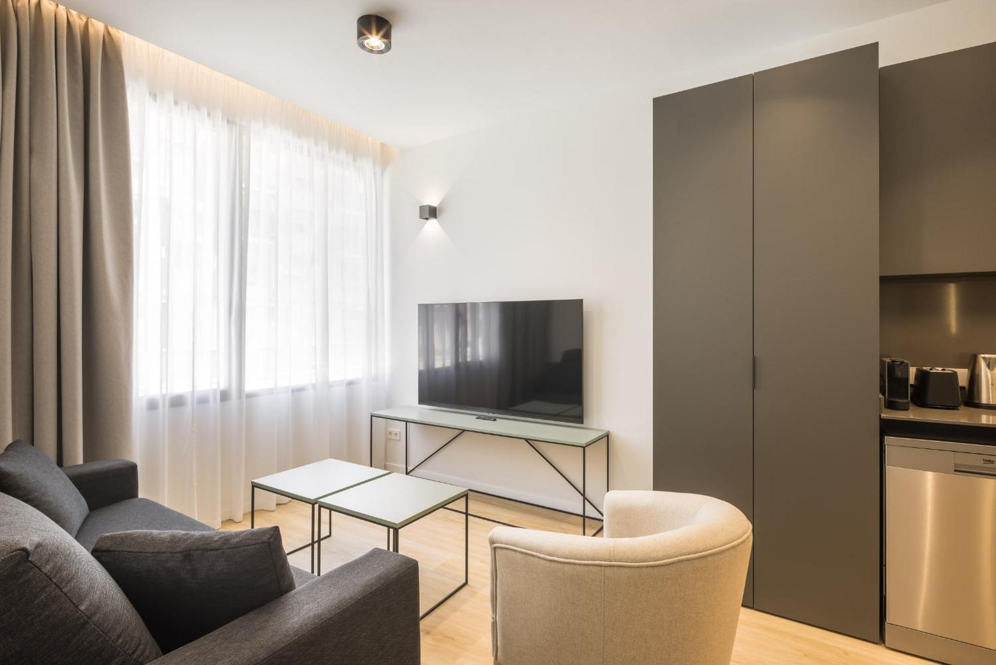 فالنسيا Mon Suites Jardin De Ayora الغرفة الصورة