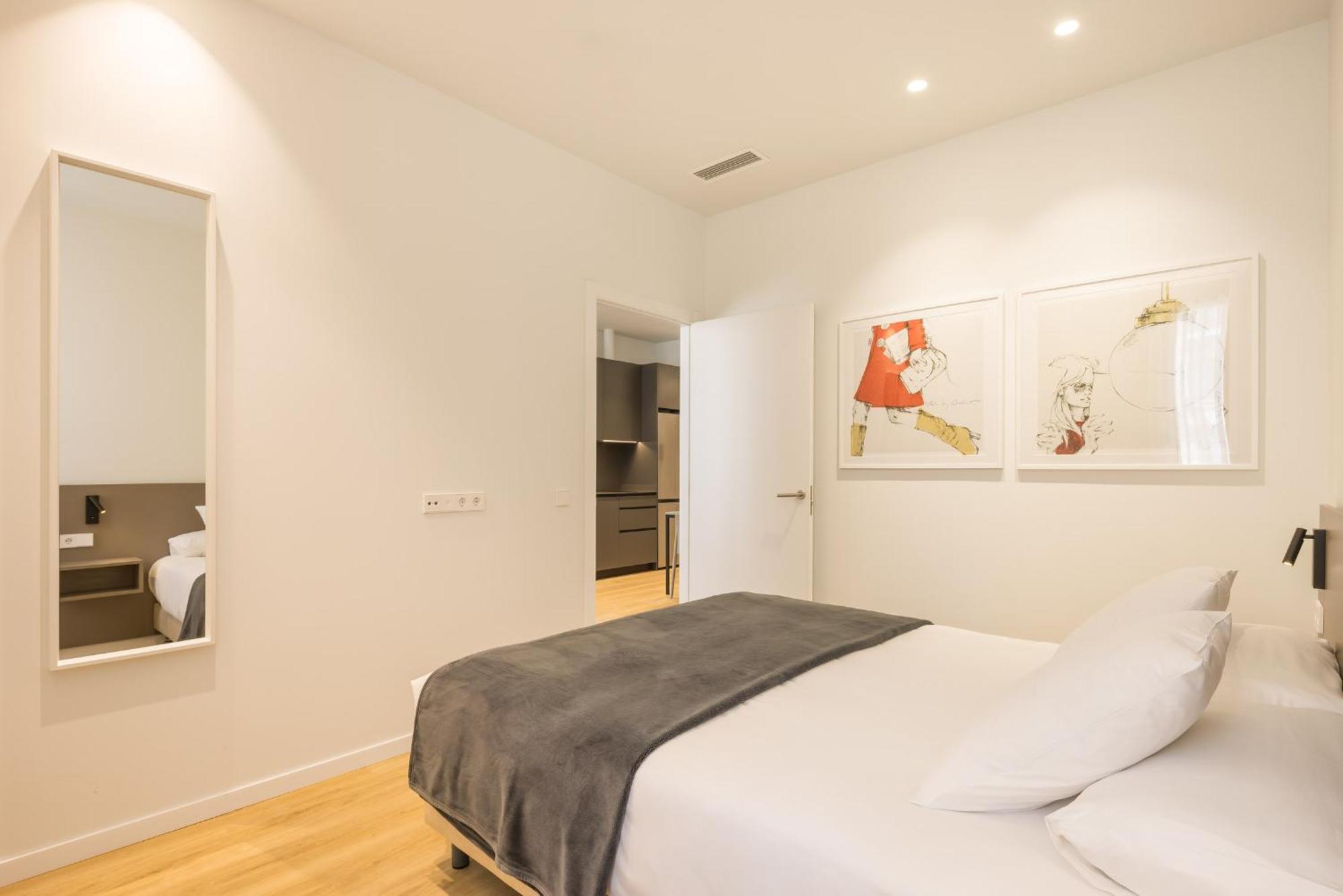 فالنسيا Mon Suites Jardin De Ayora الغرفة الصورة